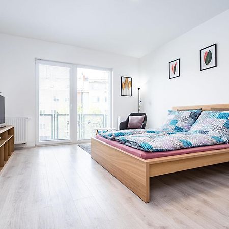 Edmund'S Apartments 21 奥洛穆茨 外观 照片