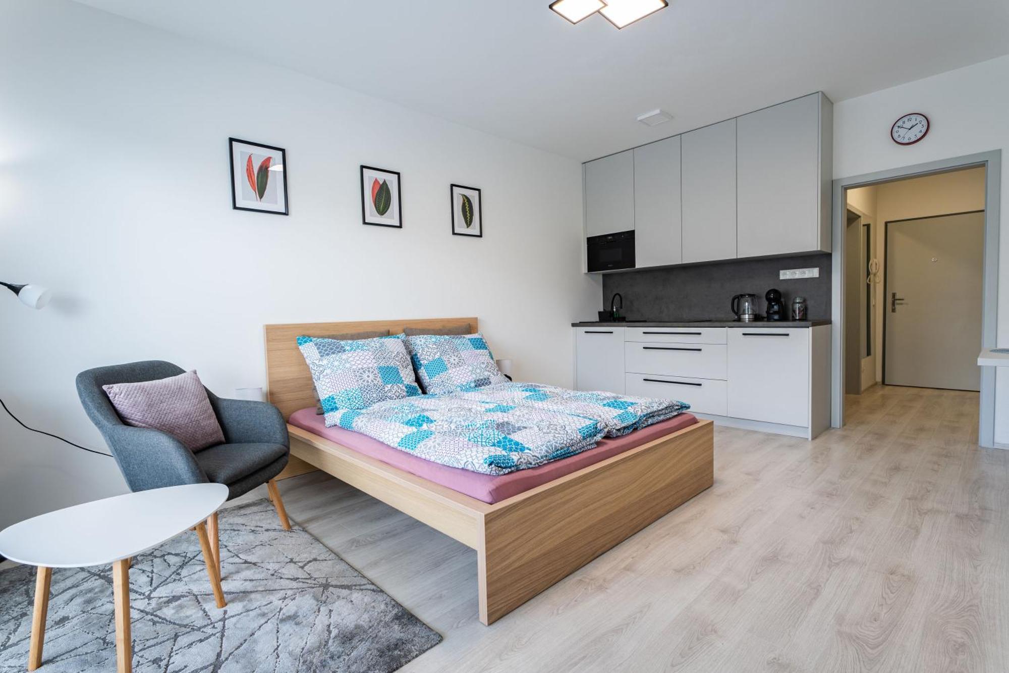 Edmund'S Apartments 21 奥洛穆茨 外观 照片
