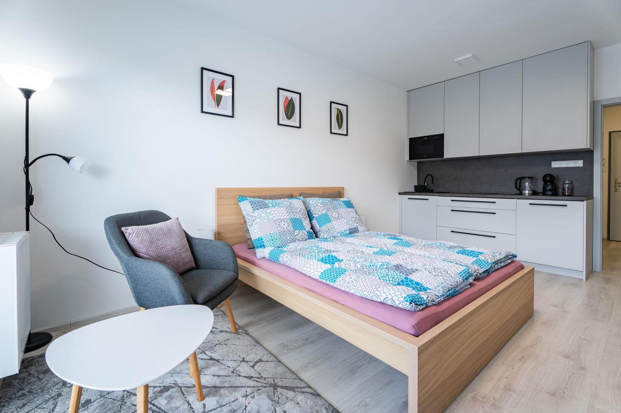 Edmund'S Apartments 21 奥洛穆茨 外观 照片